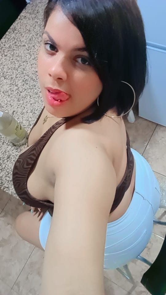 LLENAME DE TODO TU PLACER TETONA Y CACHONDA VIP