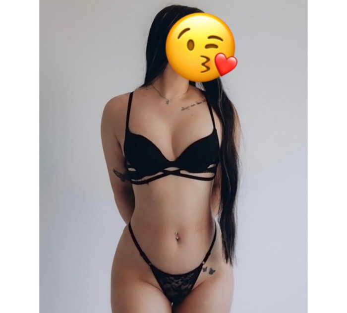 Flakita muy cachonda y sensual en Huelva