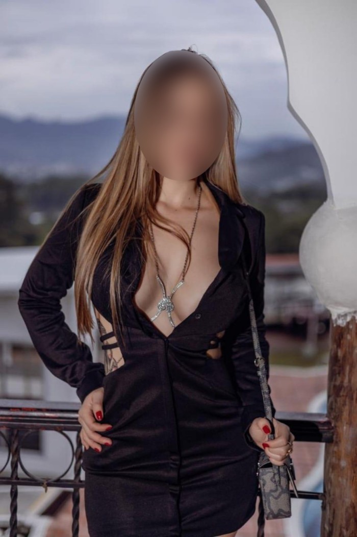 ERIKA, UNA COLOMBIANA SENSUAL 663127543