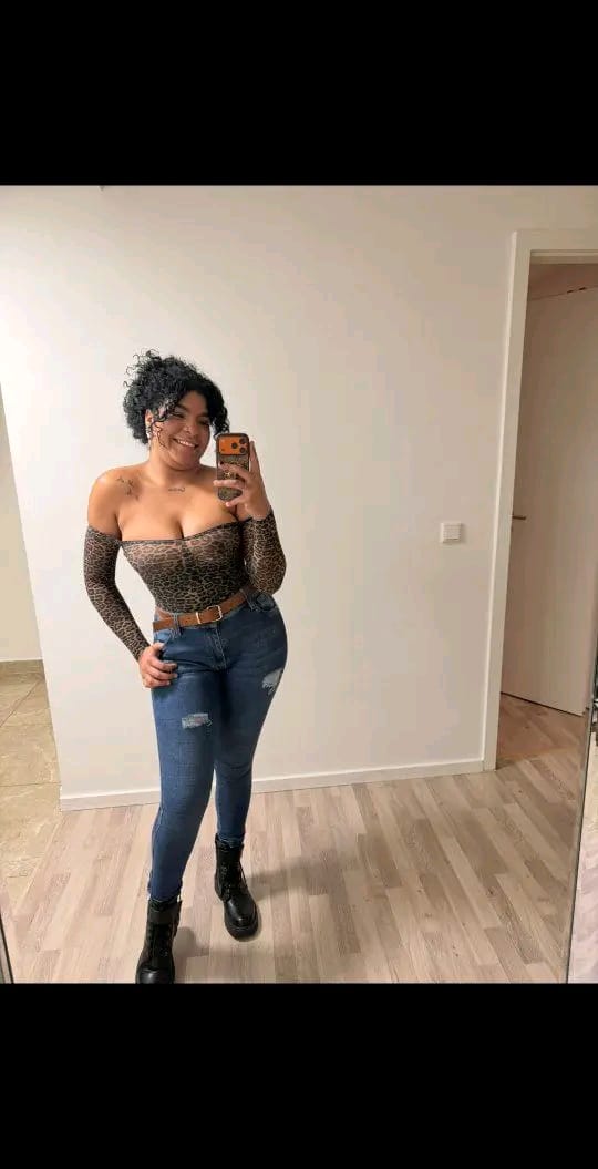CHANEL 627545070 LATINA CON SUPER TETAS PARA CHUPAR