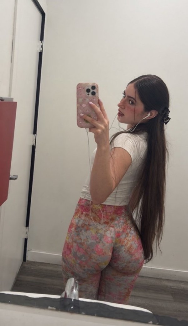 TU CHICA JOVENCITA EN FERROL 21 AÑOS