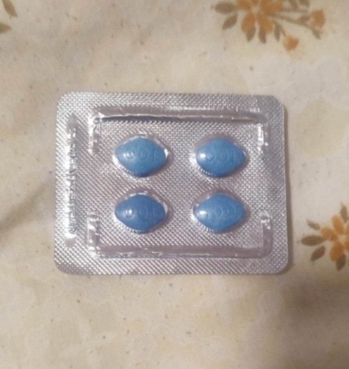 Ardiente latina tetona salidas solo a domicilios
