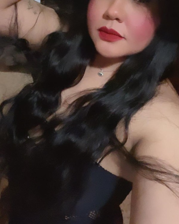 NUEVA MERIDA – CACHONDA FIESTERA FOLLADORA