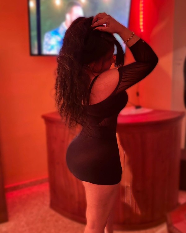 NUEVA MERIDA – CACHONDA FIESTERA FOLLADORA