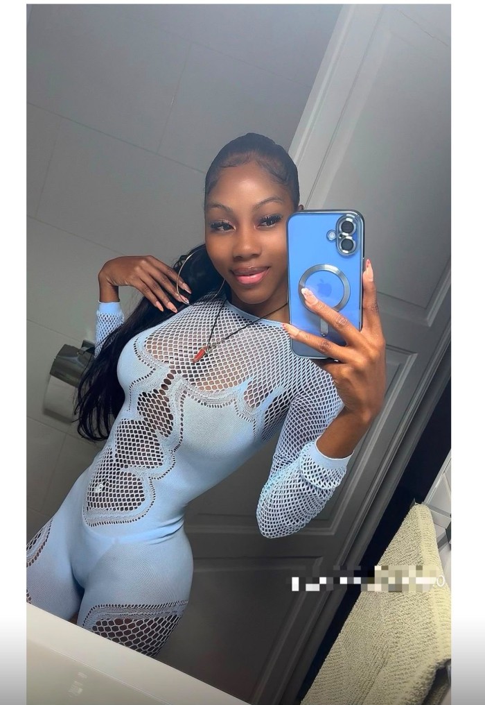 Jovencita fotos reales  delgadita y muy caliente