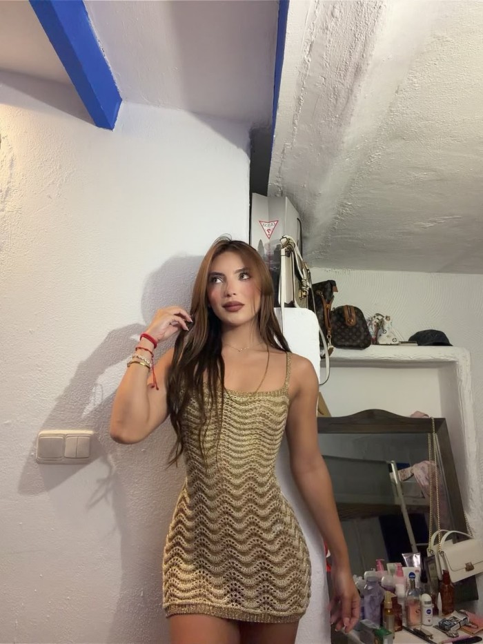 DELGADITA, TODO CERRADITO Y EXQUISITO