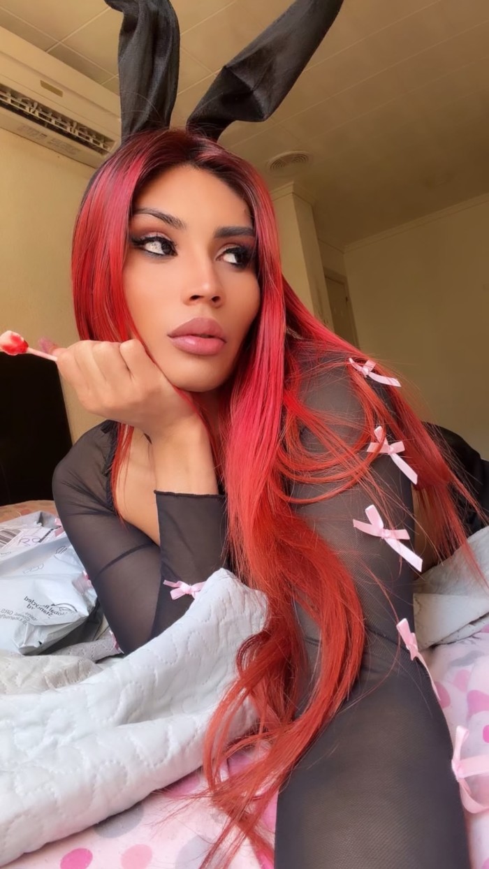 TRANS HERMOSA APASIONADA DESEOSA DE SEXO