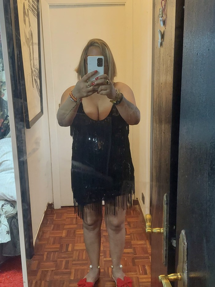 ATREVIDA, FIESTERA, EXUBERANTE Y PURA ACTITUD
