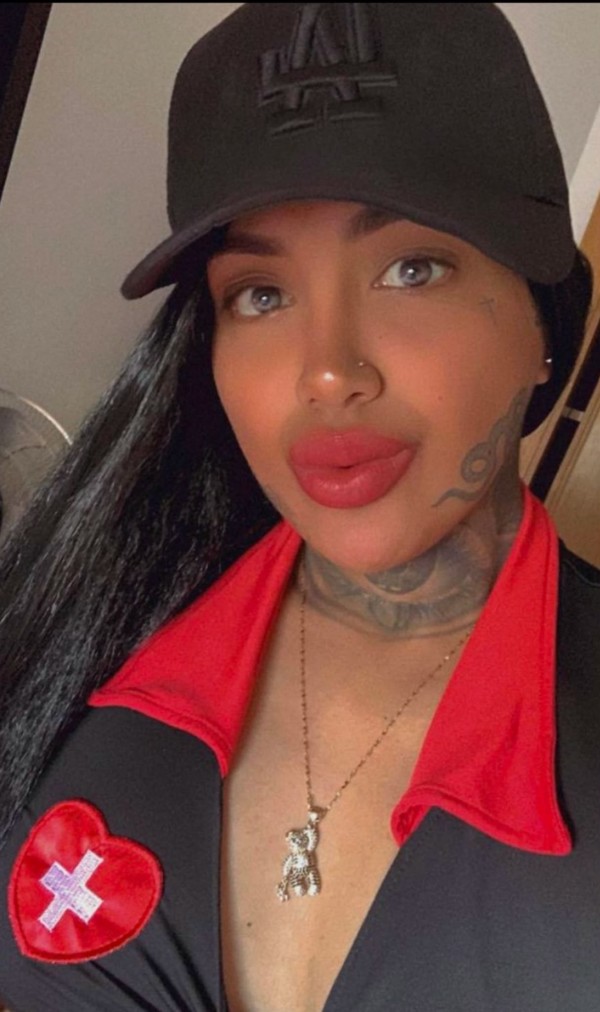 SOL TU COLOMBIANA JUGUETONA Y CALIENTE
