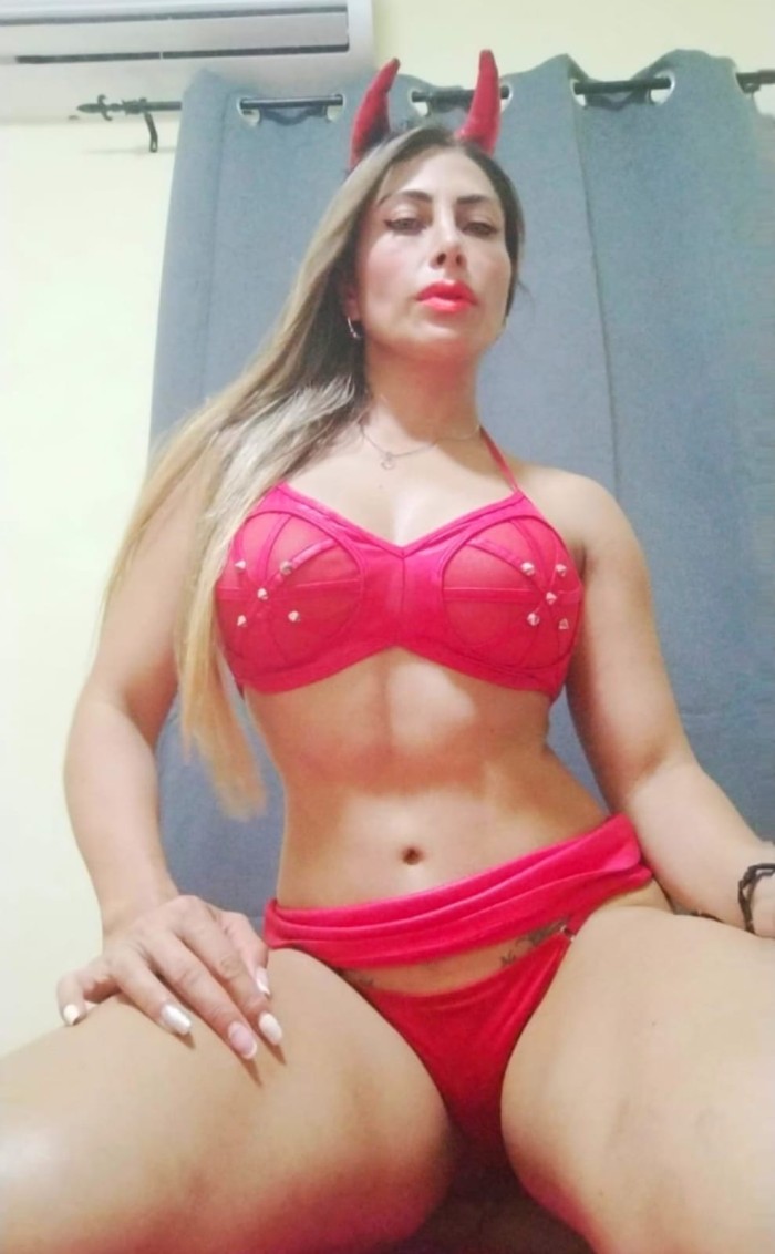 Angie ardiente