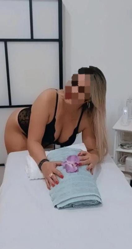 Una Mujer Madura Con Ganas de Complacerte