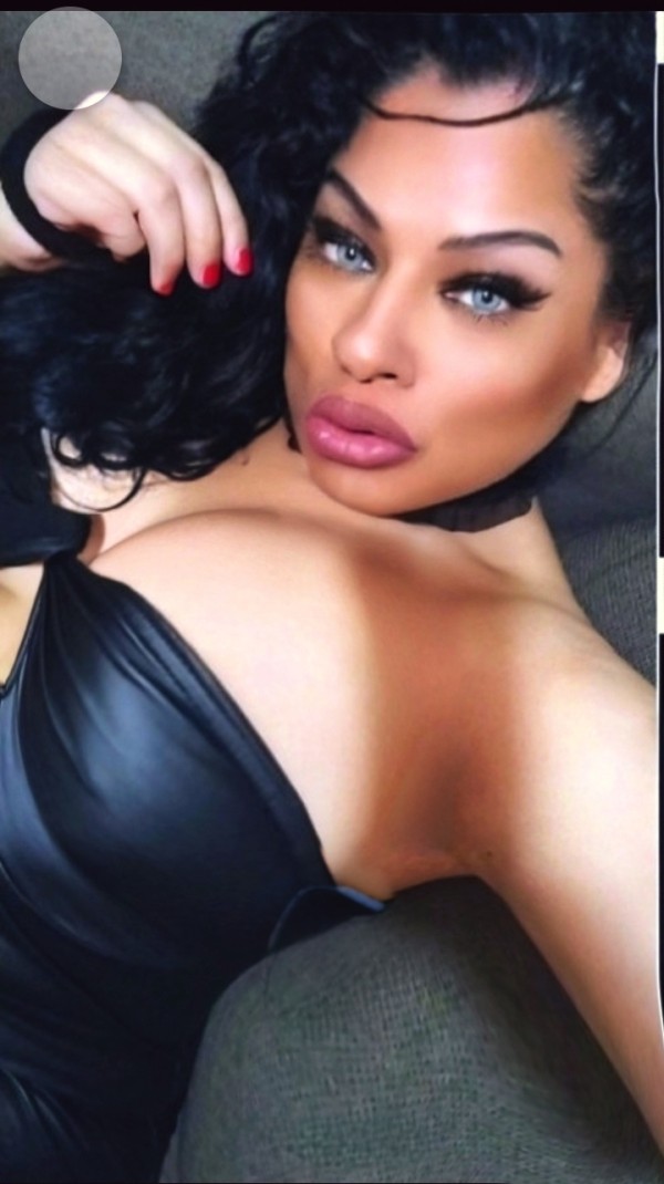 Exactriz porno madura cuarentona fiesrera