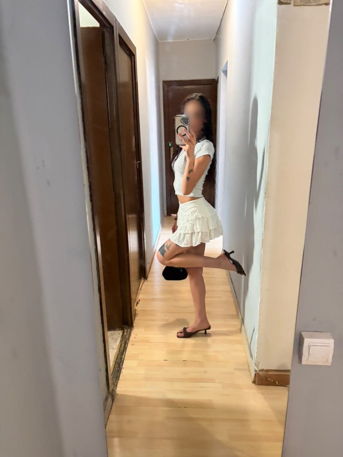 DISFRUTA DE MI COÑITO JUGOSO FIESTERA CACHONDA