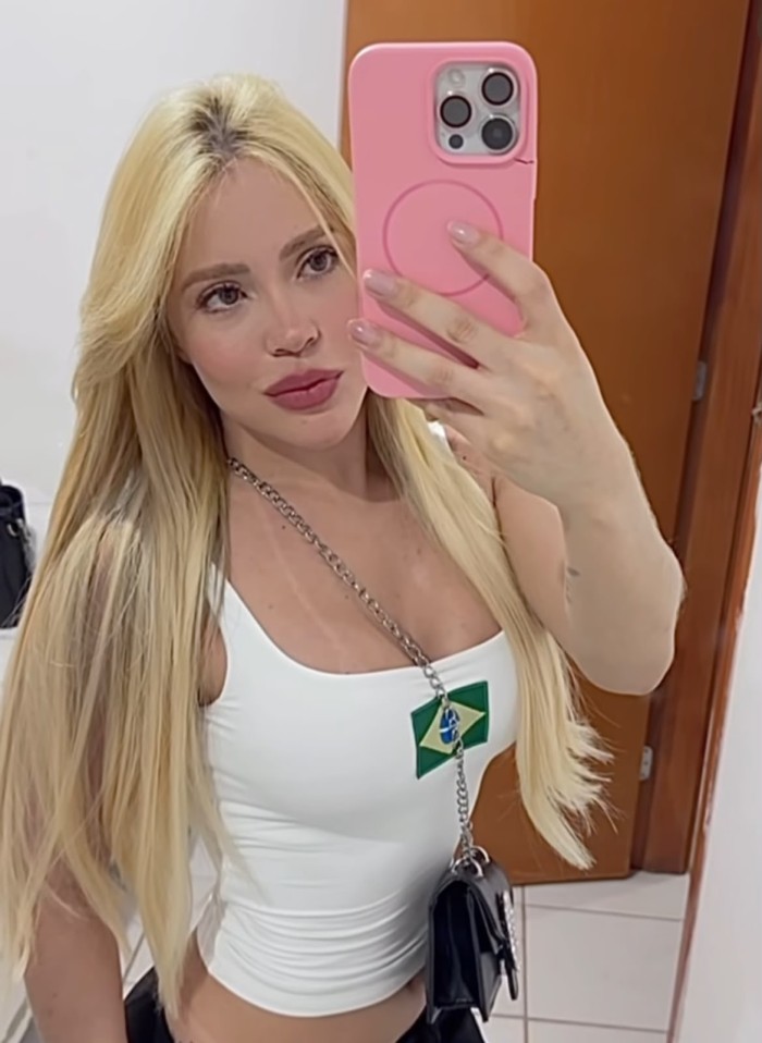 «RECIÉN LLEGADA» CACHONDA, FIESTERA Y COMPLACIENTE