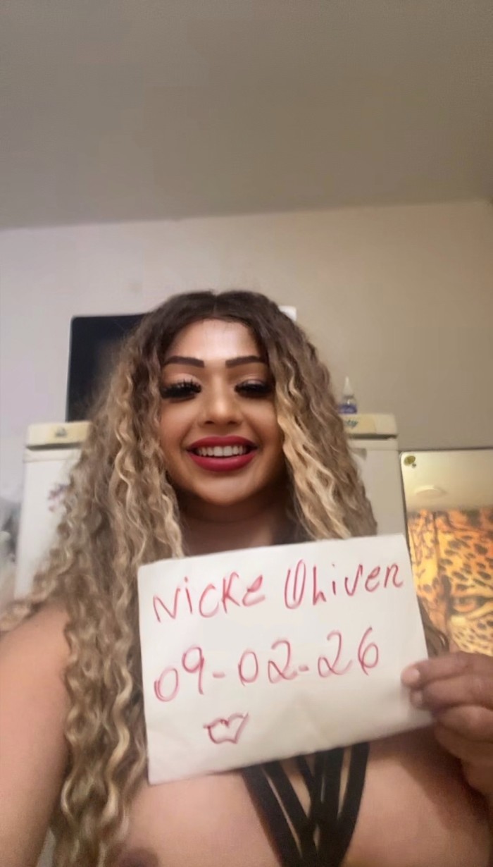 Trans Guapa canera lechera a top