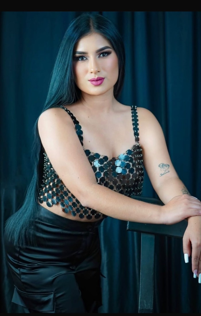 Linda jovencita nueva para ti disponible 24/7