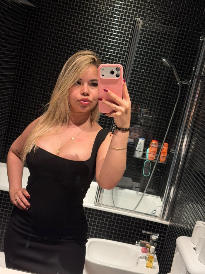 VALERIA ATREVIDA   NUEVA EN SITGES JUGUETONA