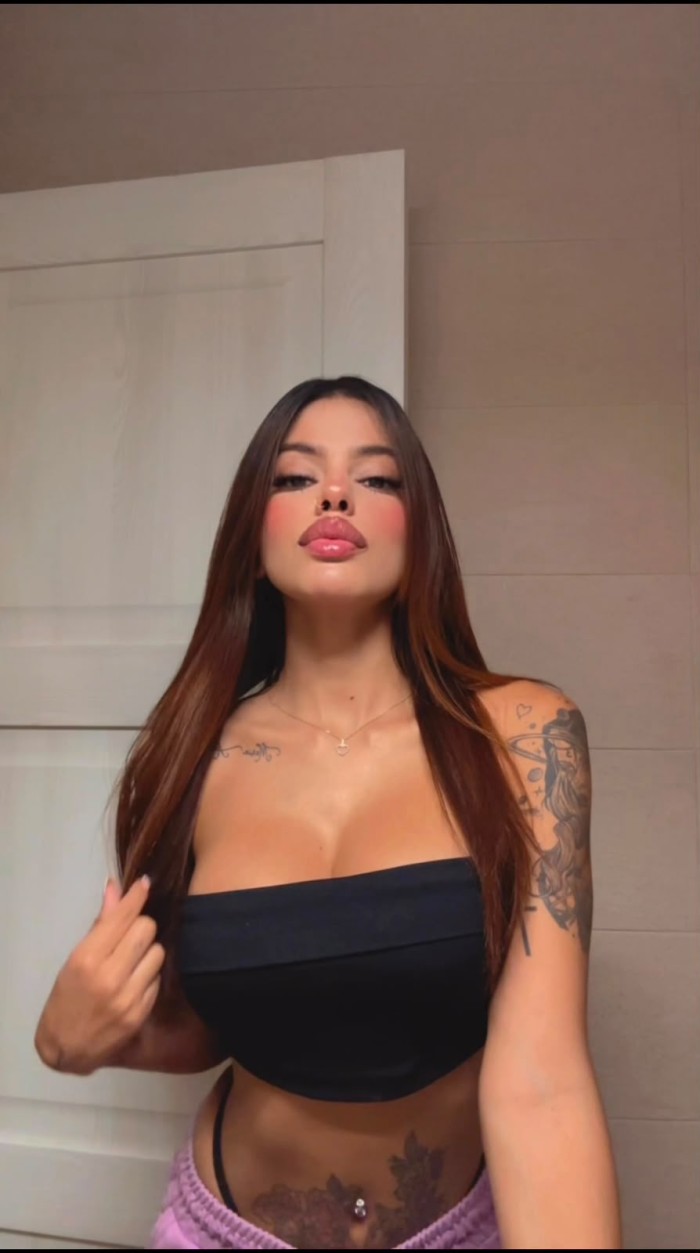 ANBER DELICIOSA JOVENCITA SUPER JUGUETONA EN IBIZA