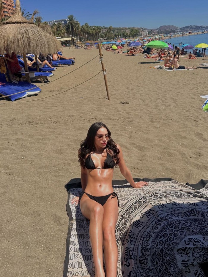 COLOMBIANA GUAPA HERMOSA EXTROVERTIDA EN MALAGA