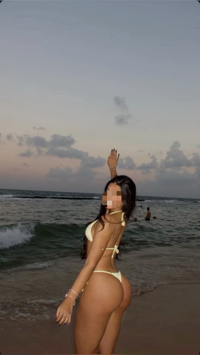 HERMOSA LATINA SEXY RECIEN LLEGADA A MALAGA