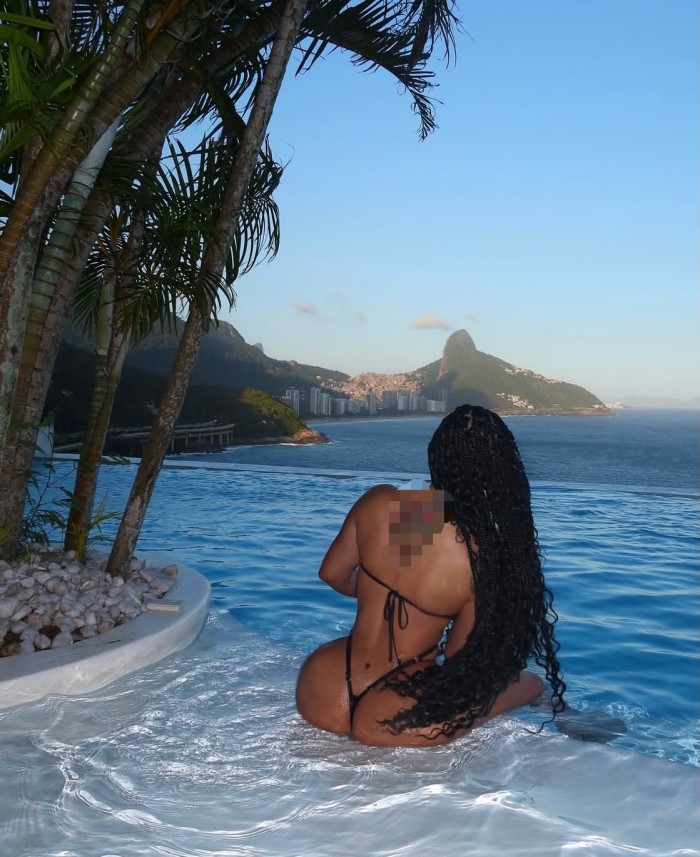 ARDIENTE SENSUAL APASIONADA DESEOSA DE SEXO