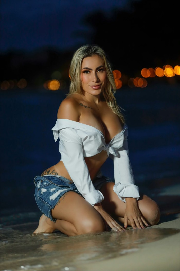 EN GANDIA  QUIERO QUE ME FOLLES DE FORMA UNICA