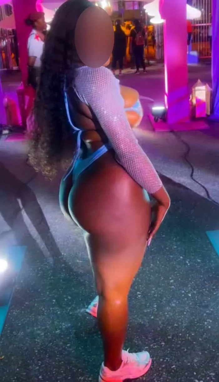 617763568 Sensualidad y pasión en la Macarena