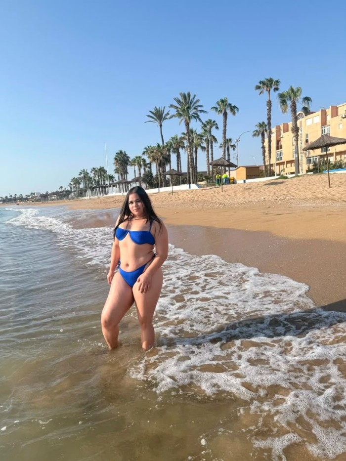 LATINA CURVI CON CULAZO DE INFARTO VEN A PONERME A CUATRO PATITAS