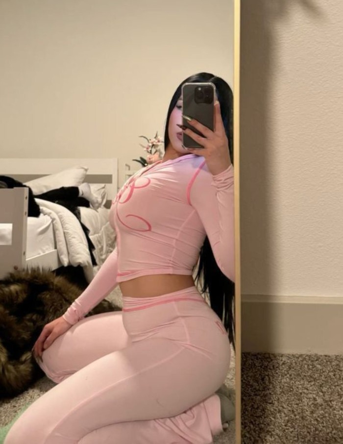 Paraguaya | 24 años | Fiestera | Real 100% | Indep