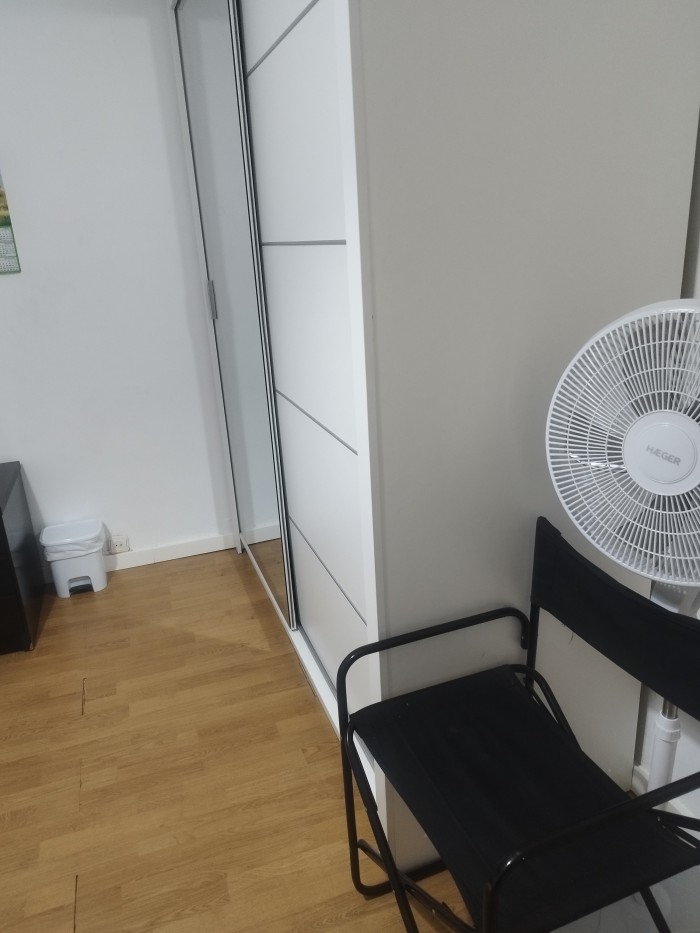 HABITACIÓN DISPONIBLE EN GIRONA CERCA DE LA ESTACI
