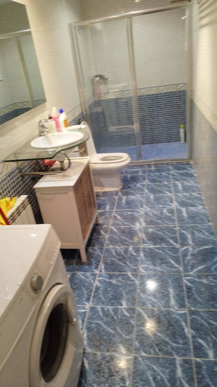 HABITACIÓN DISPONIBLE EN GIRONA CERCA DE LA ESTACI