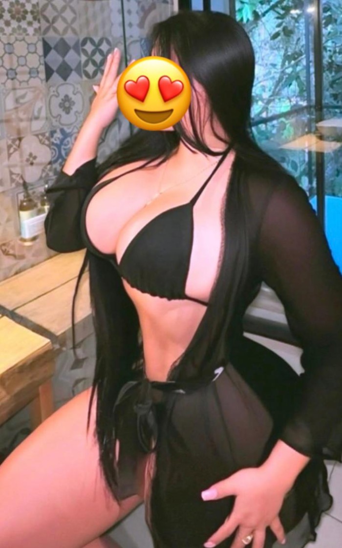 DELICIOSA ENTREGADA ARDIENTE ADICTA AL PLACER