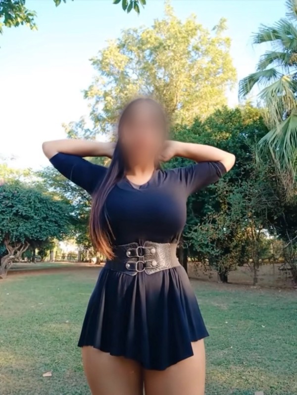 ELIANA RECIEN LLEGADA…VEN A CORRERTE ENTRE MIS TETAZAS