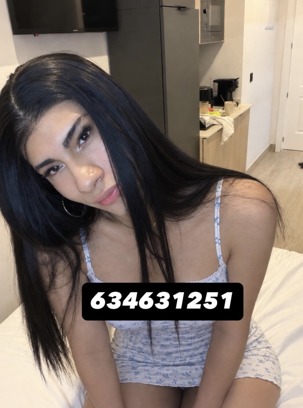 Carlita CD con sitio  activa y pasiva fiestera foto real