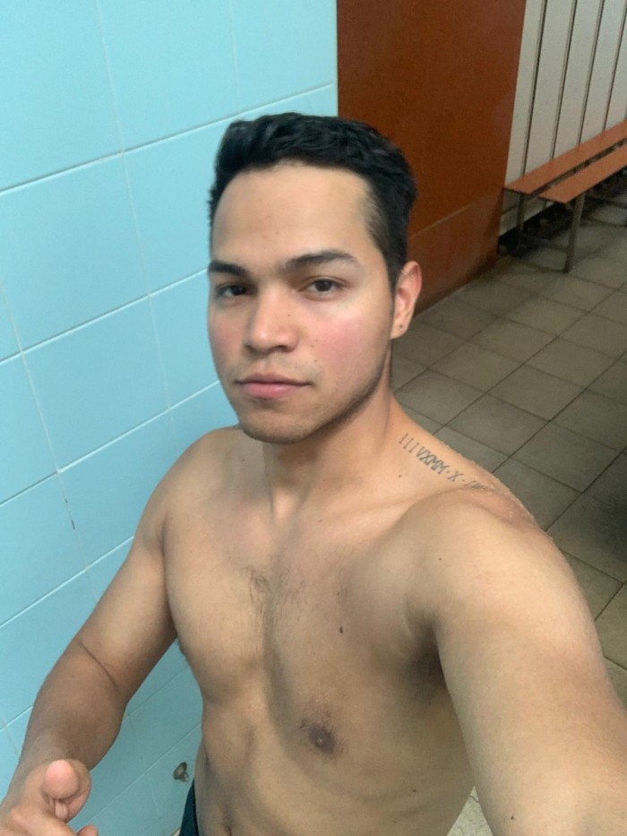 MYLO moreno pollon colombiano para tu culito 24h