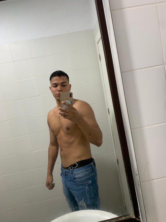 MYLO moreno pollon colombiano para tu culito 24h