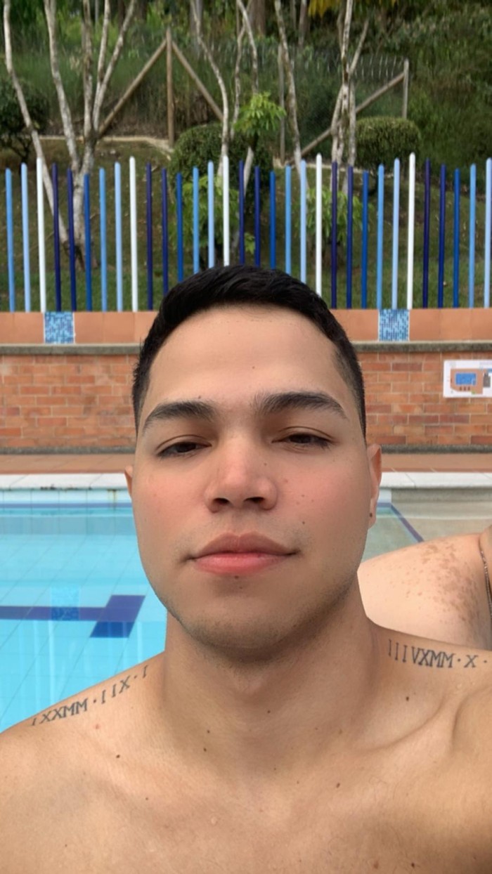 MYLO moreno pollon colombiano para tu culito 24h