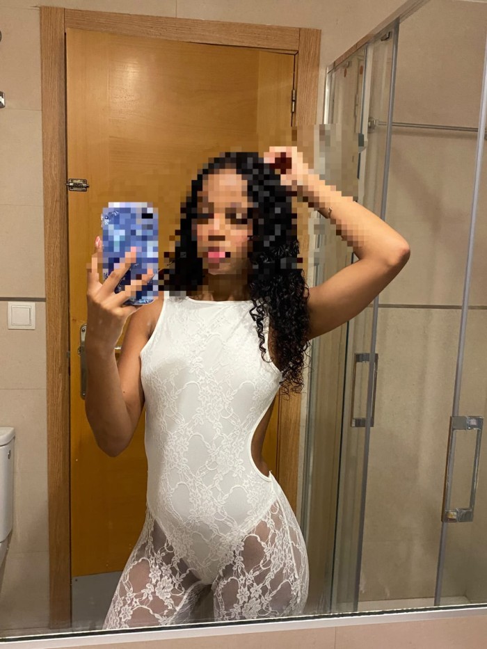 tu flaca bella fiestera