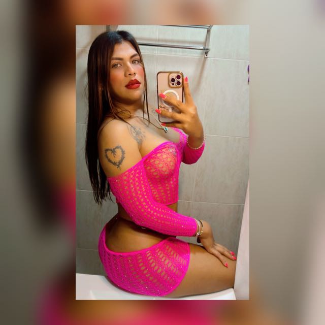 Agua dulce Novedad trans bella femenina besos con lengua