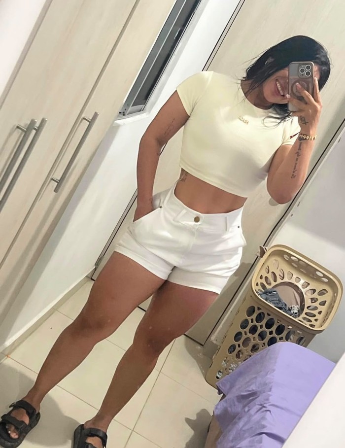 JOVENCITA CON GANAS DE UNA BUENA FOLLADA EN IRUN