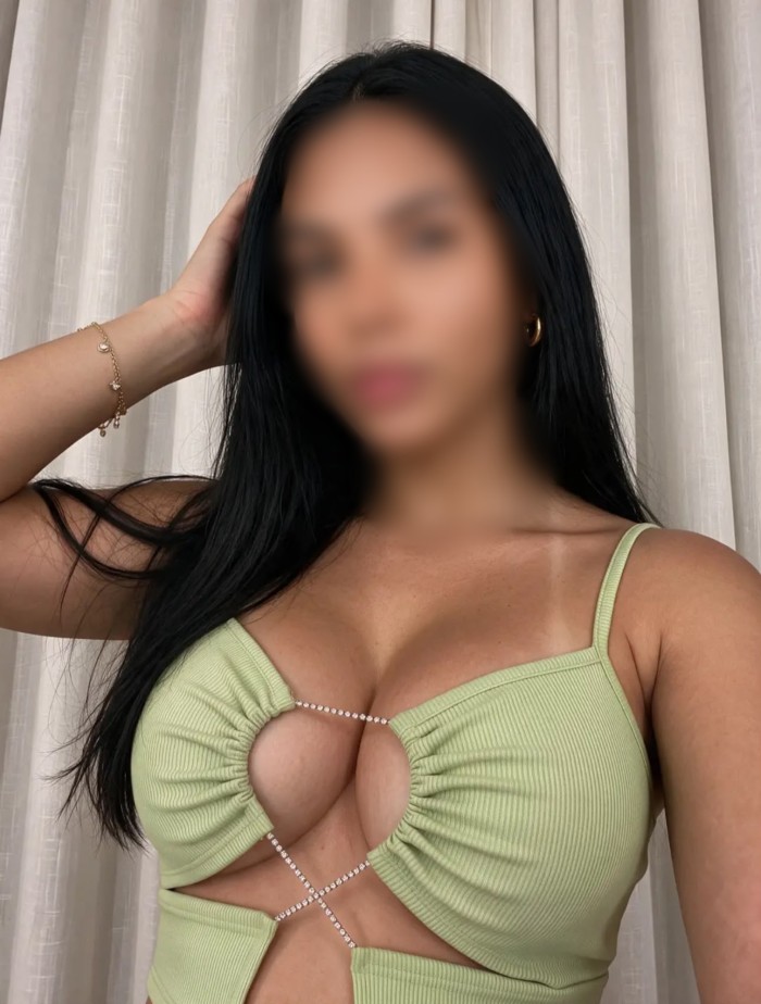 VERME DESNUDA ES UN ESPECTÁCULO BELLO QUE NO TE DE