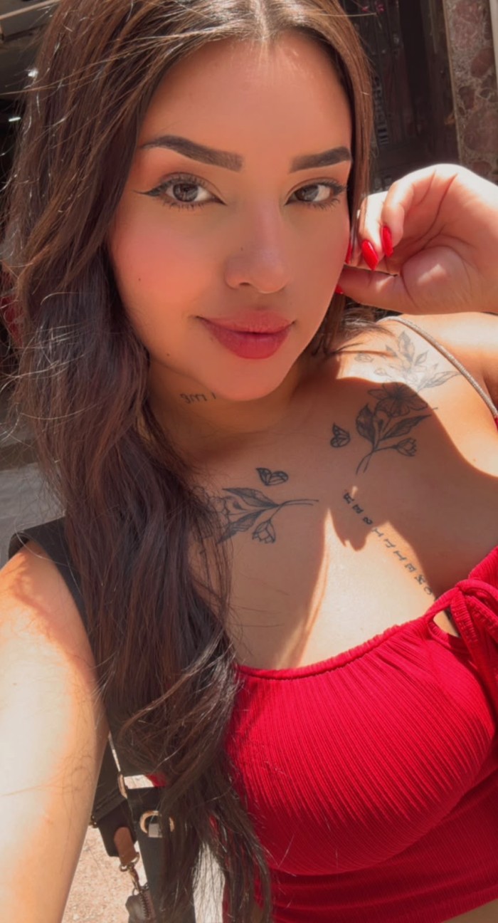 Jovencita guapa y muy cañera