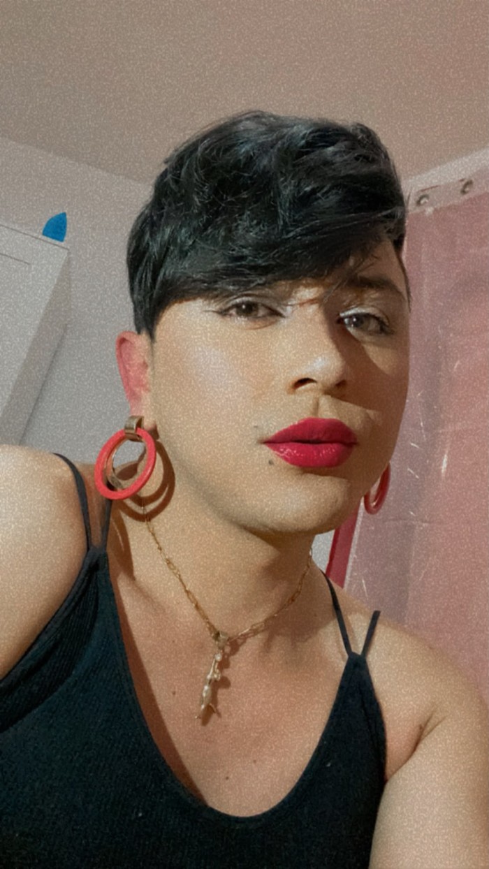 Vanessa trans femenina cariñosa y viciosa.
