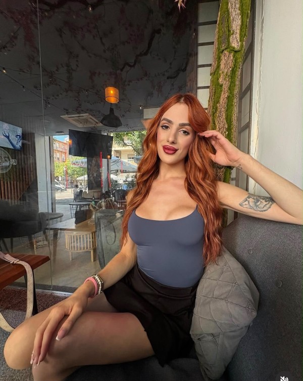 SENSUAL CHICA TRANS FIESTERA PRIMERA VEZ EN MARBELLA