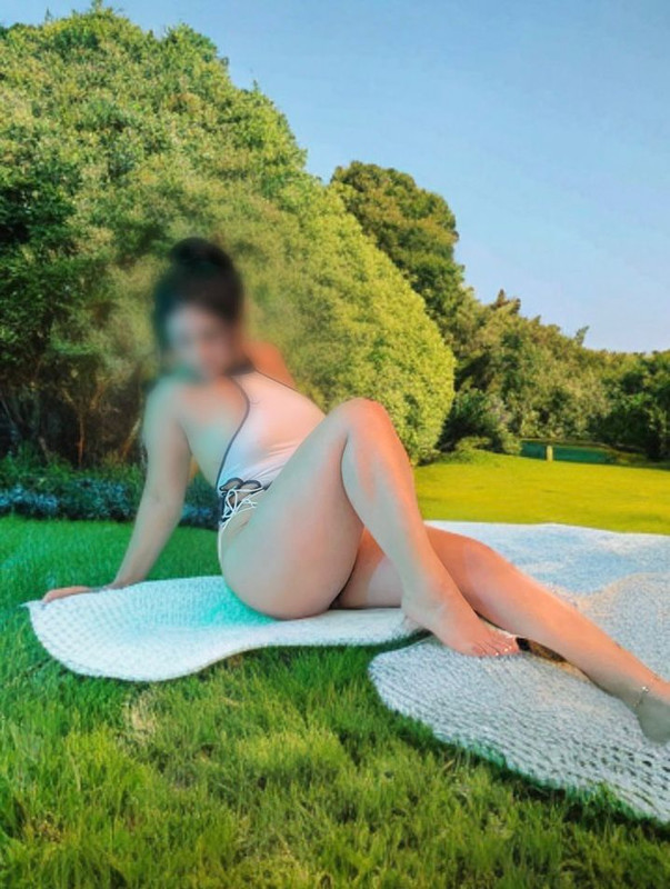 AMIGAS INDEPENDIENTES COMPARTIENDO NUEVO PISO 24H