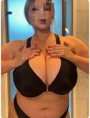 Tetas XXl rubia buenas curvas videollamada hot