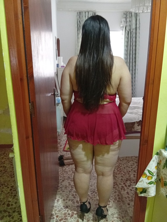 DIANA 40 años, APASIONADA muy JUGUETONA