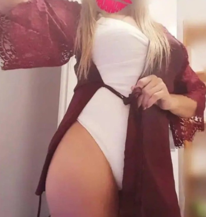 TETAS NATURALES,MAS DE 100