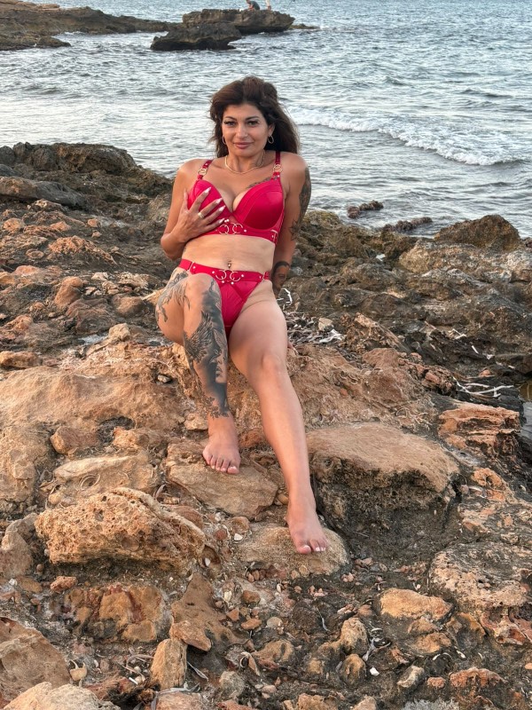 Muy atractiva
