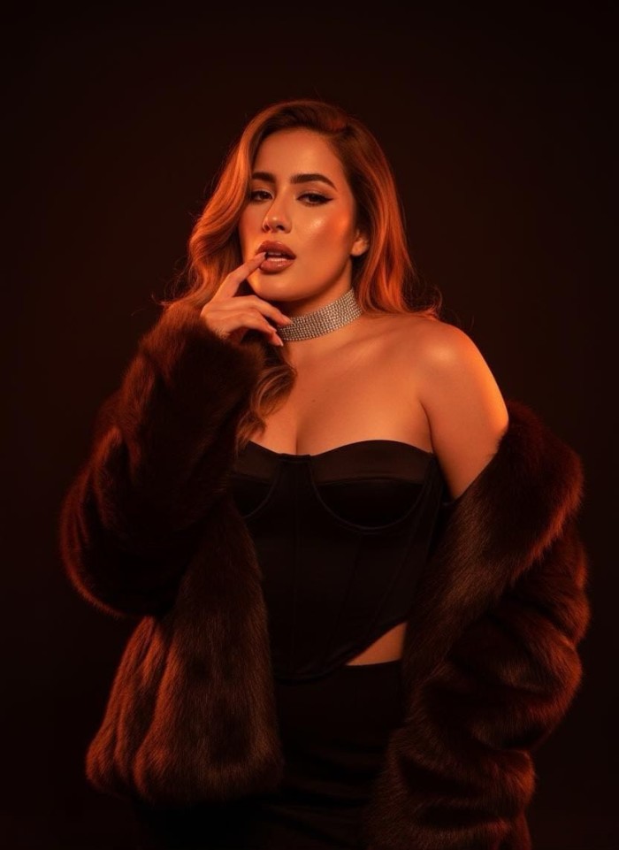 DIOSA COLOMBIANA CON RICO CUERPO PARA TU ANTOJO!!